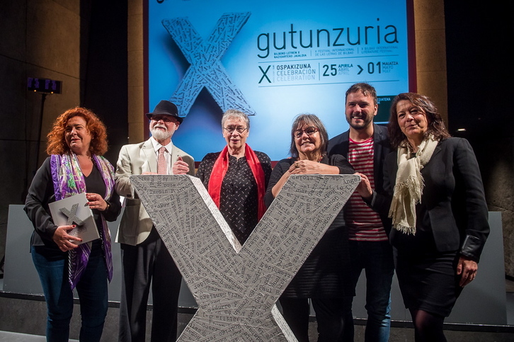 Apertura del festival Gutun Zuria. (Luis JAUREGIALTZO / ARGAZKI PRESS)