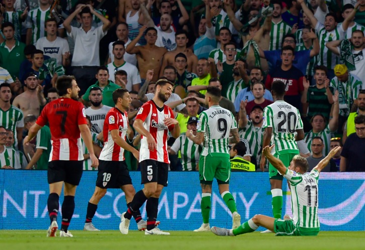 Betis y Athletic jugaron un partido muy disputado hasta el último minuto. (Cristina QUICKLER / AFP)