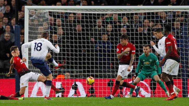 Llorente disputó los últimos 10 minutos en el Tottenham 0- Manchester United 1 de este fin de semana. (Adrian DENNIS / AFP)