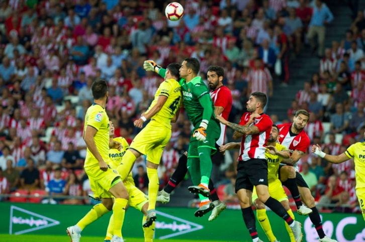 Partido entre Athletic y Villarreal en San Mamés. (Luis JAUREGIALTZO / FOKU)