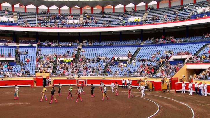 Imagen de una de las corridas de toros de Aste Nagusia en Vista Alegre. (vía twitter @montantxo)