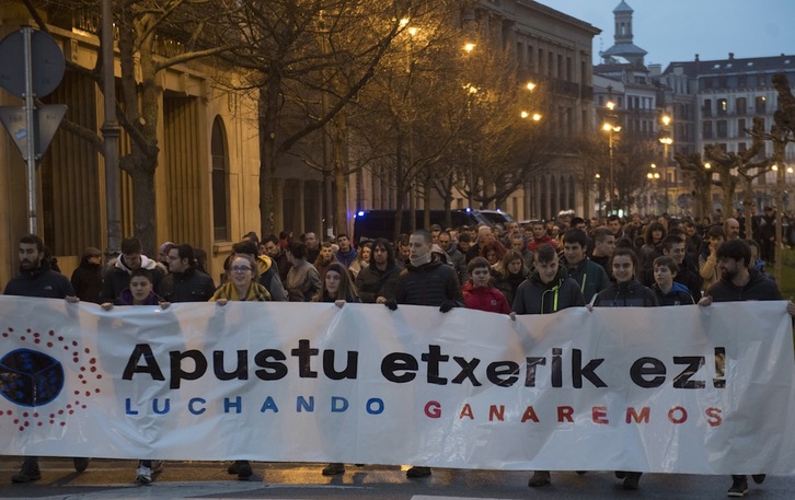 Protesta realizada recientemente contra las casas de apuestas en Iruñea. (Jagoba MANTEROLA | FOKU)