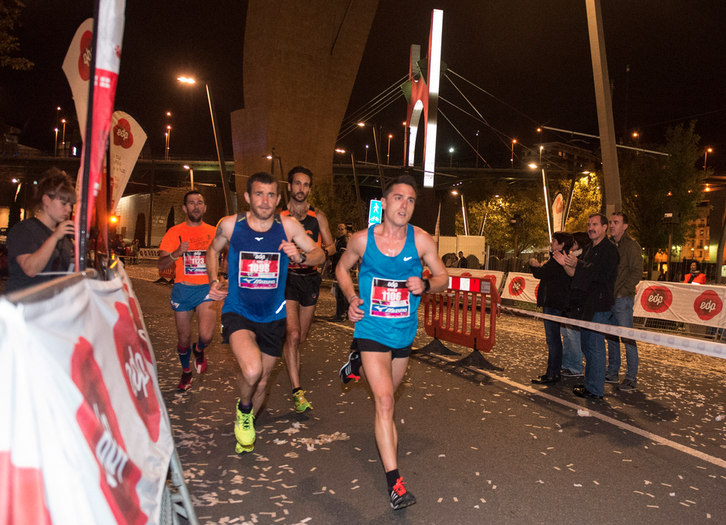 Foto de archivo de la ‘Bilbao Night Marathon’ de 2015. (Monika DEL VALLE/FOKU).