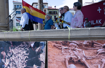 El acto ha tenido lugar en la Plaza del Castillo de Iruñea.
